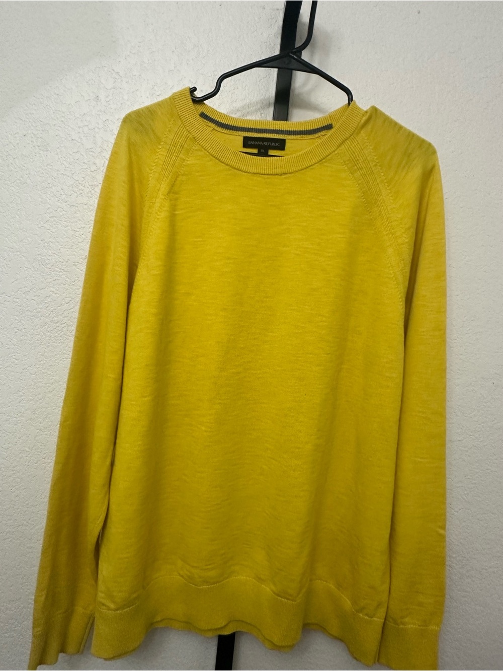 Banana Republic Men's Yellow Crewneck Sweater